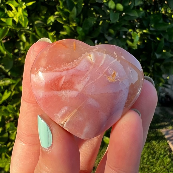 Red Flower Agate Heart - Picture 3 of 7